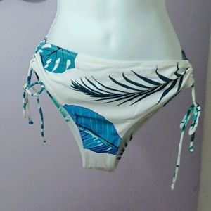 🆕️CUPSHE MID-WAIST BIKINI only one piece! Sz: small